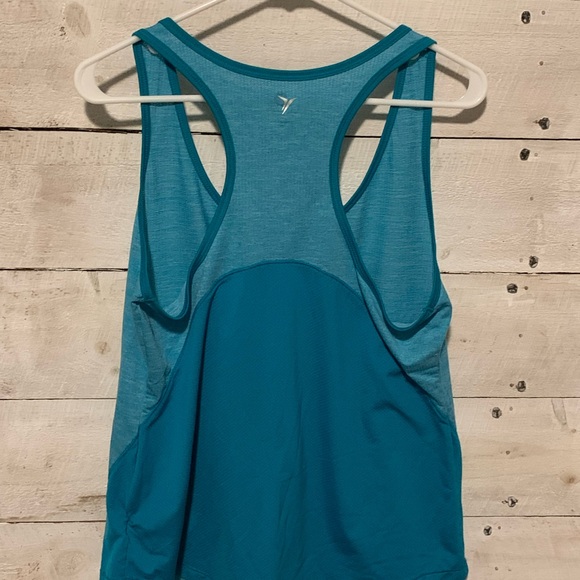 Old Navy active tank - Picture 3 of 3